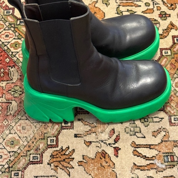 Bottega Veneta Black Boots with Green Soles - Picture 4 of 5